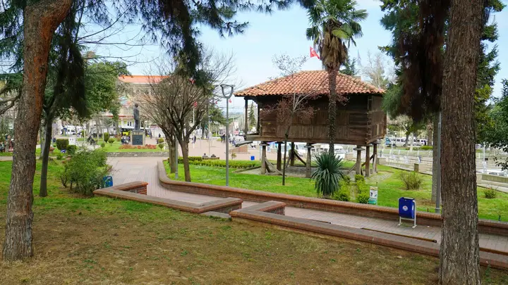 Gülbahar Hatun Camii • Fotoğraf 14
